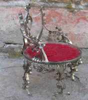 Поделки из консервных банок (стулья и столик)