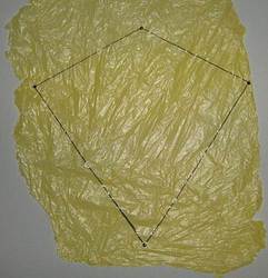 Воздушный змей из обычного
полиэтиленового пакета.