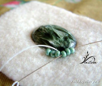 Вышитая брошь. Мастер-класс Вышитая брошь. Мастер-класс