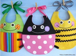 Веселые слюнявчики. Шьем детям из лоскутков