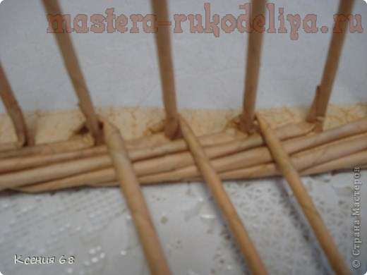 Мастер-класс по плетению из газет. Поднос с фанерным дном