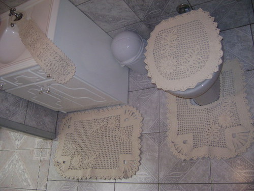 Подборка вязанных комплектов для ванной