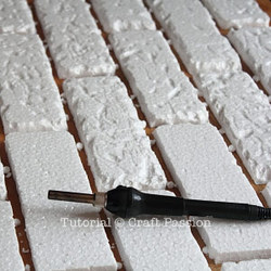 Имитация кирпичной стены пенопластом