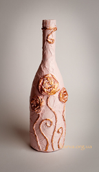 Декор бутылки обычной газетой