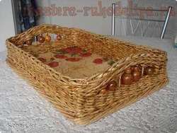 Мастер-класс по плетению из газет. Поднос с фанерным дном